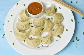 MOMOS